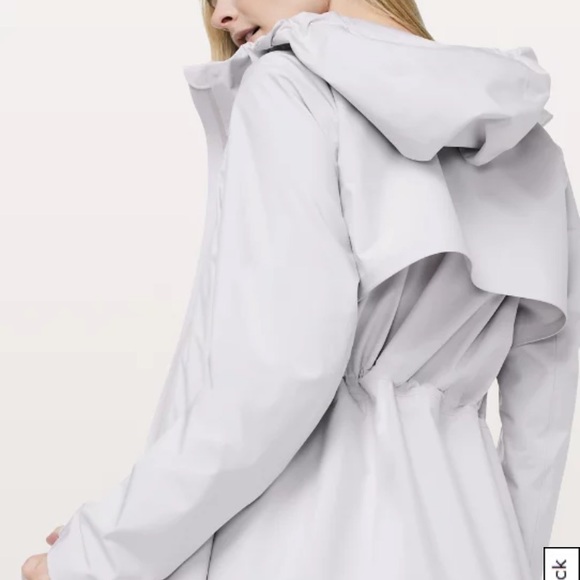 Lululemon Rain Jacket Size 2 - Picture 4 of 14